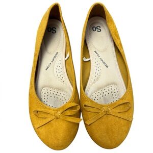 EUC Women's Mustard Yellow Suede Memory Foam Ballet Flats